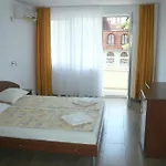 мишел 3* Nessebar