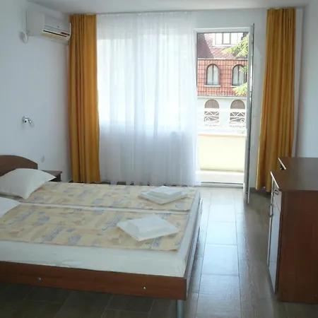 мишел * Nesebar