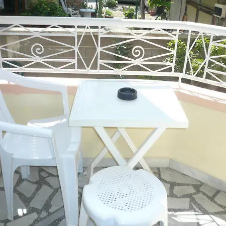 мишел Guest house 4*