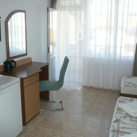 мишел 3* Nessebar