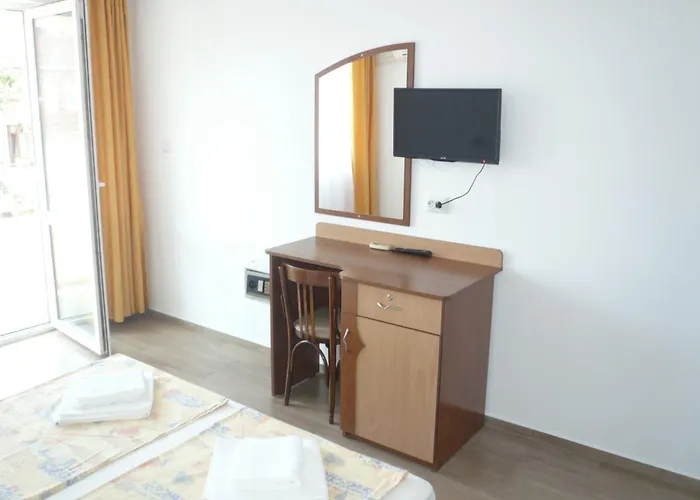 мишел Guest house