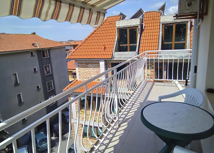 мишел 4* 内塞伯尔