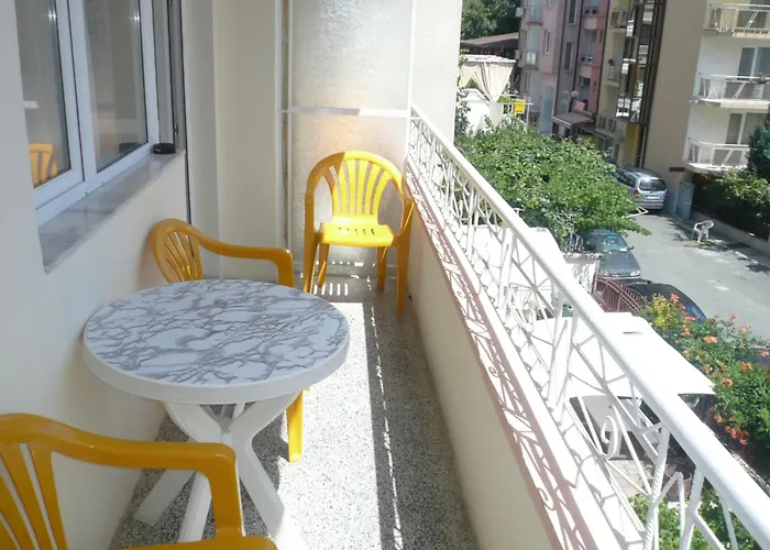 мишел Guest house 4*